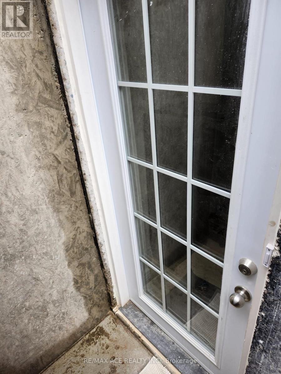 Detached at BSMT - 101 BATHGATE DRIVE, Toronto