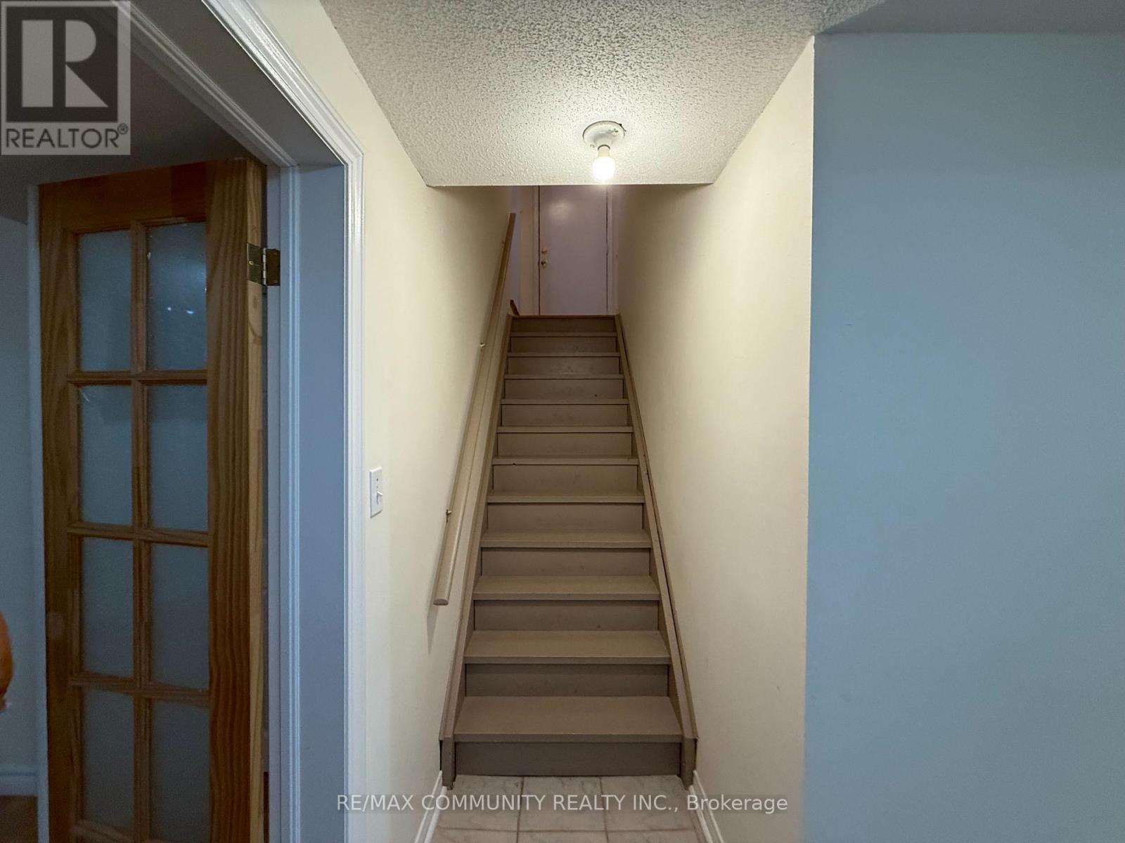Detached at LOWER - 27 BOBOLINK AVENUE, Toronto (Rouge)