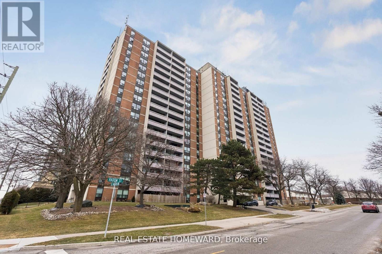 Apartment at 209 - 1210 RADOM STREET, Pickering (Bay Ridges)