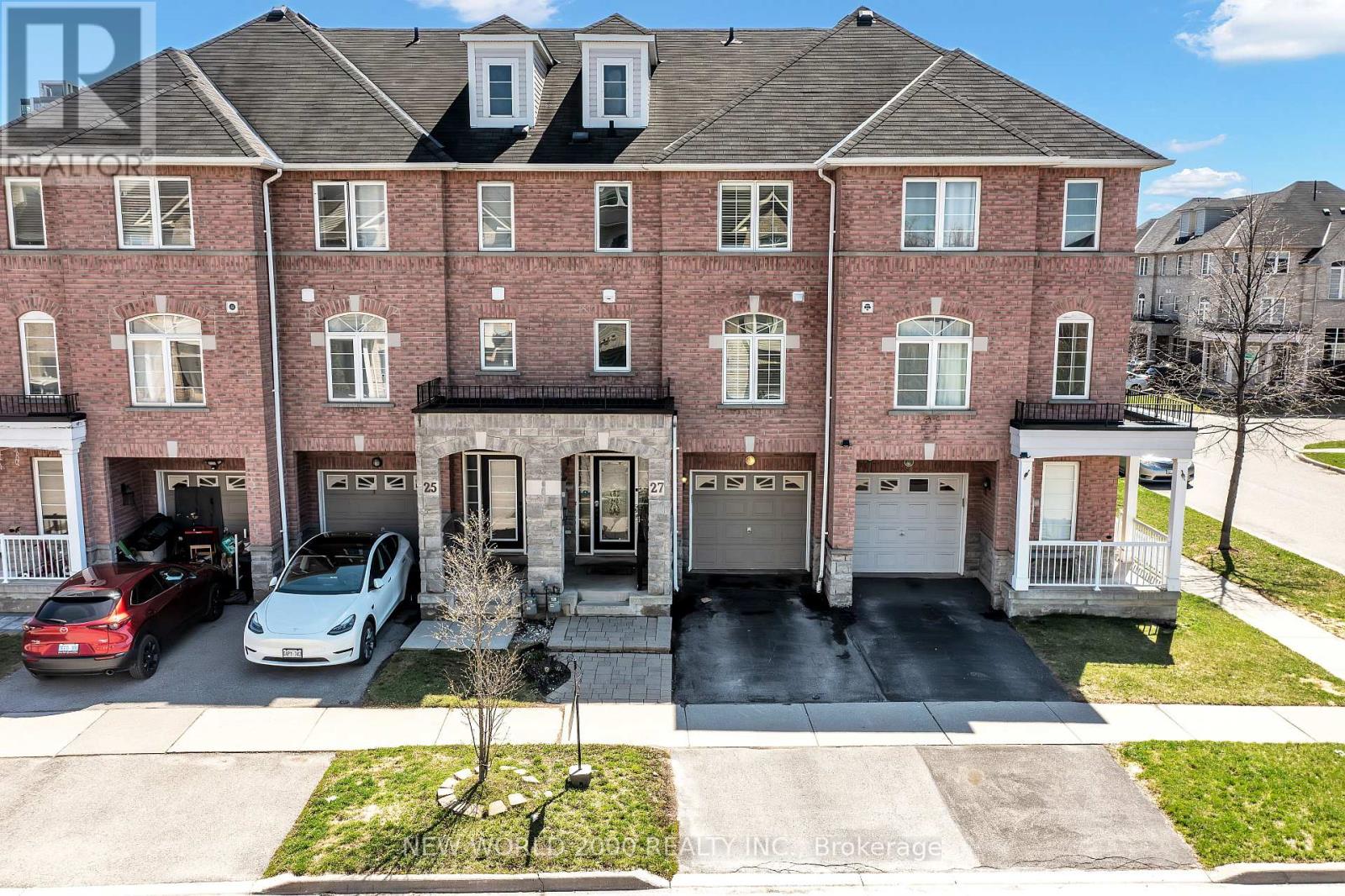 Townhouse at 27 STONEWOOD STREET, Ajax (South West)