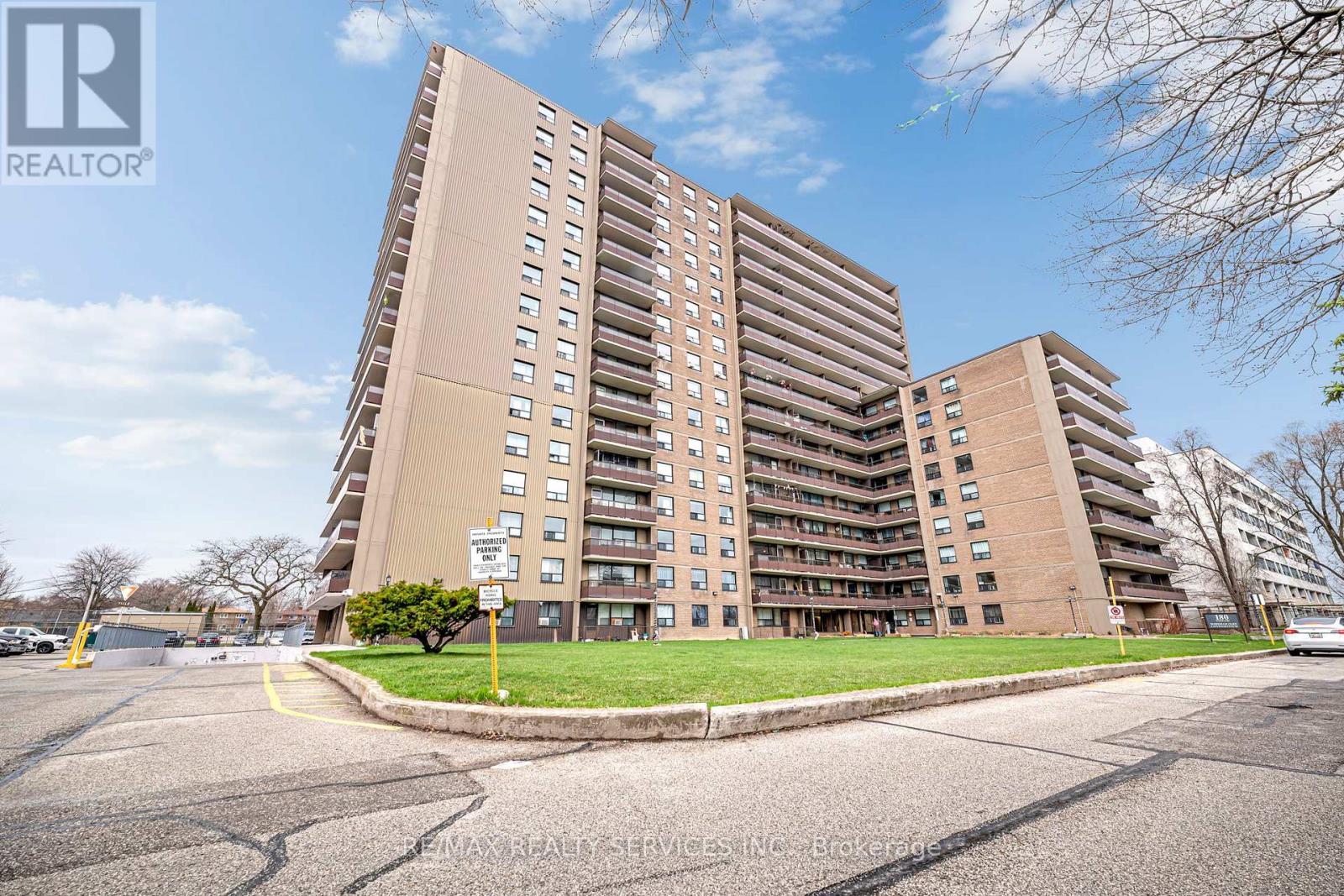 Apartment at 1701 - 180 MARKHAM ROAD, Toronto (Scarborough Village)