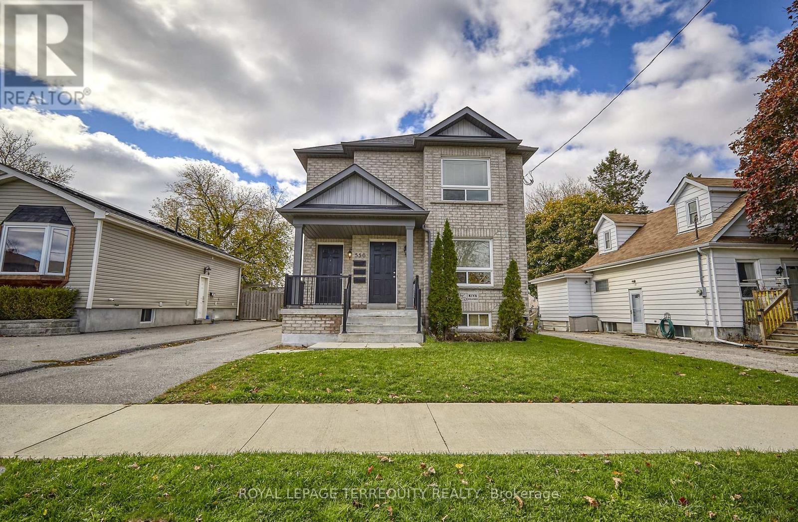 Multiplex at 2 - 556 PARK ROAD S, Oshawa (Vanier)