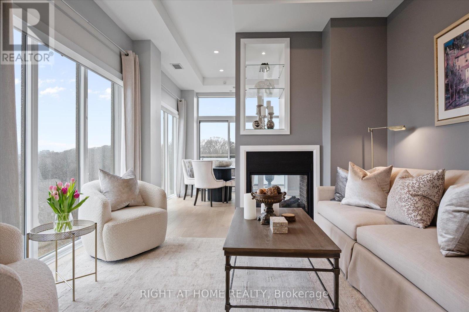 Apartment at 601 - 580 KINGSTON ROAD, Toronto (The Beaches)