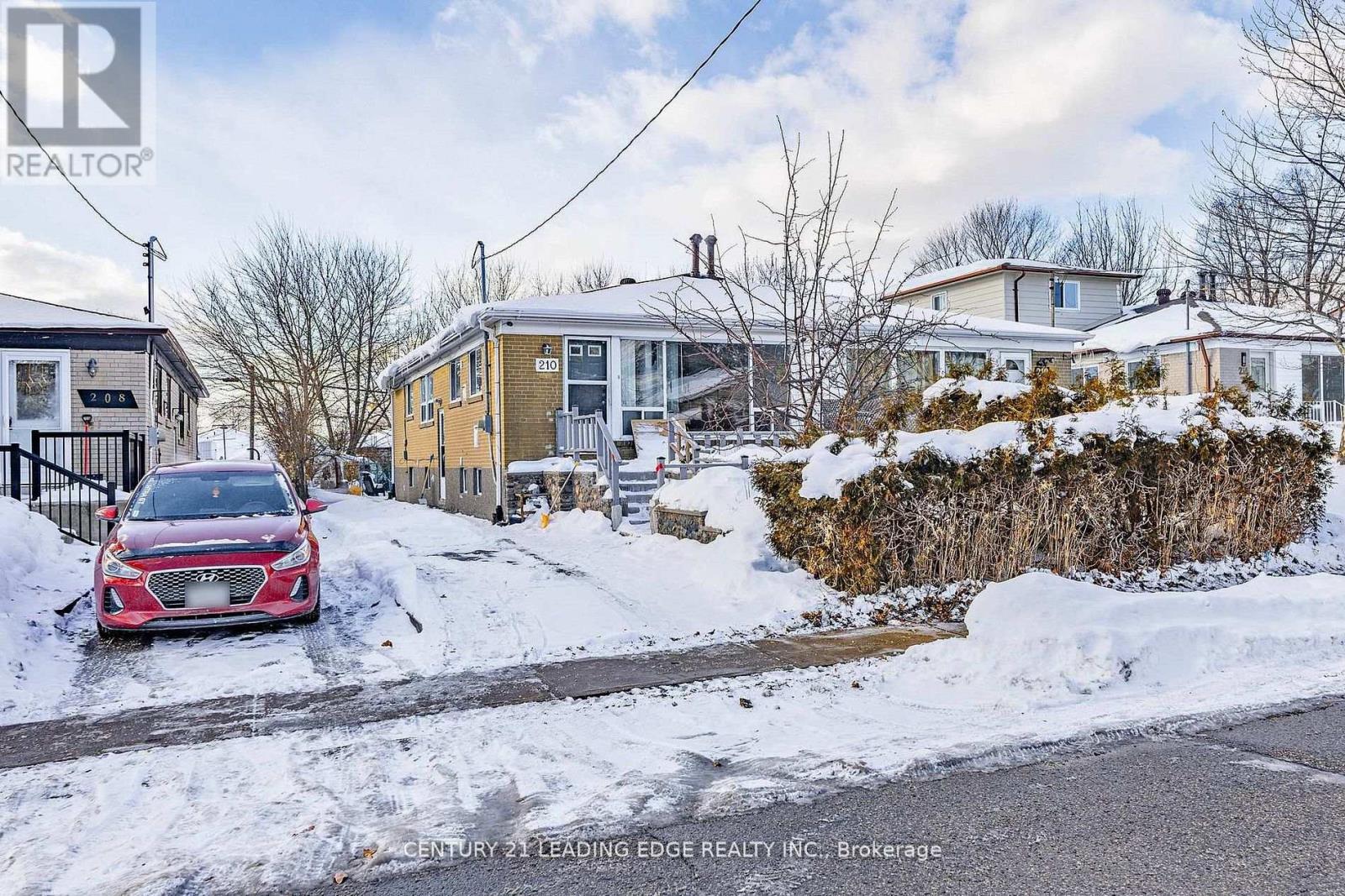 Semi-Detached/Link at 210 LINDEN AVENUE, Toronto (Kennedy Park)