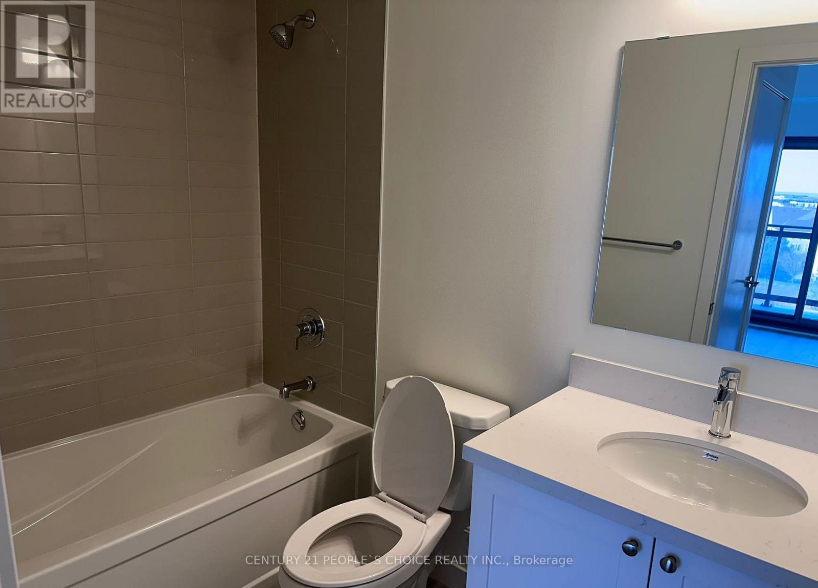 Apartment at 626 - 51 CLARINGTON BOULEVARD, Clarington