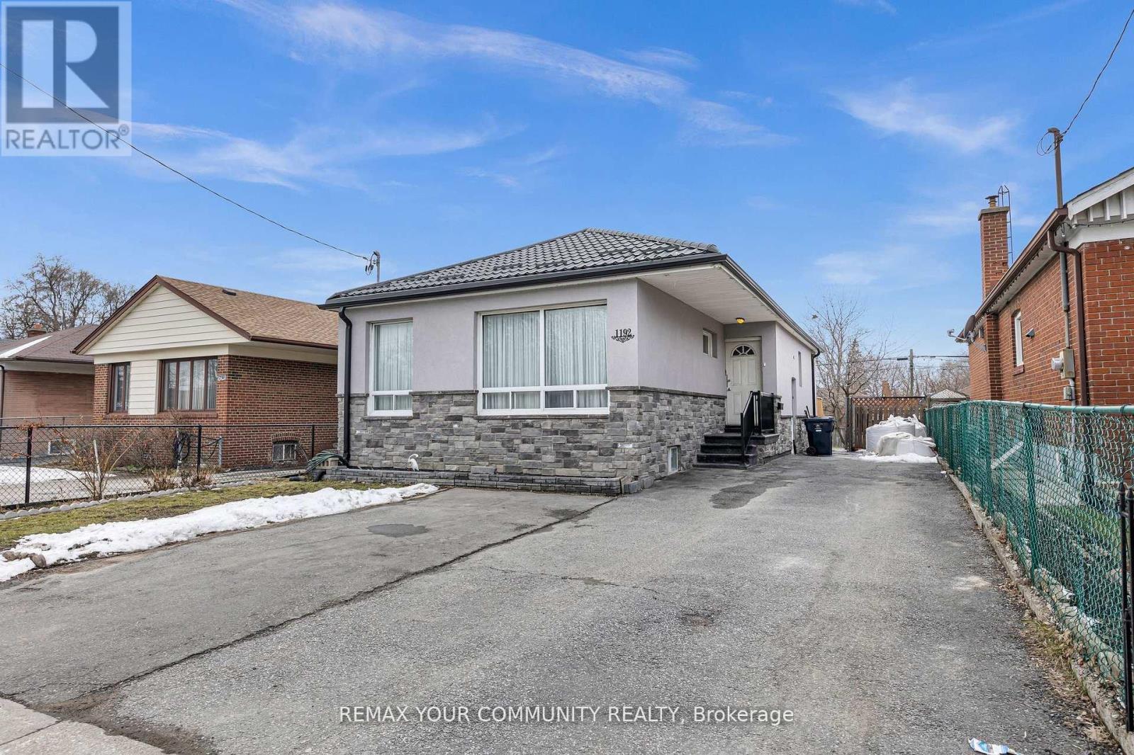 Detached at 1192 WARDEN AVENUE, Toronto (Wexford-Maryvale)
