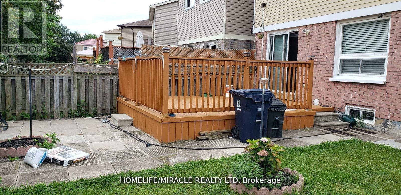 Detached at 131 PLUMROSE PATHWAY, Toronto