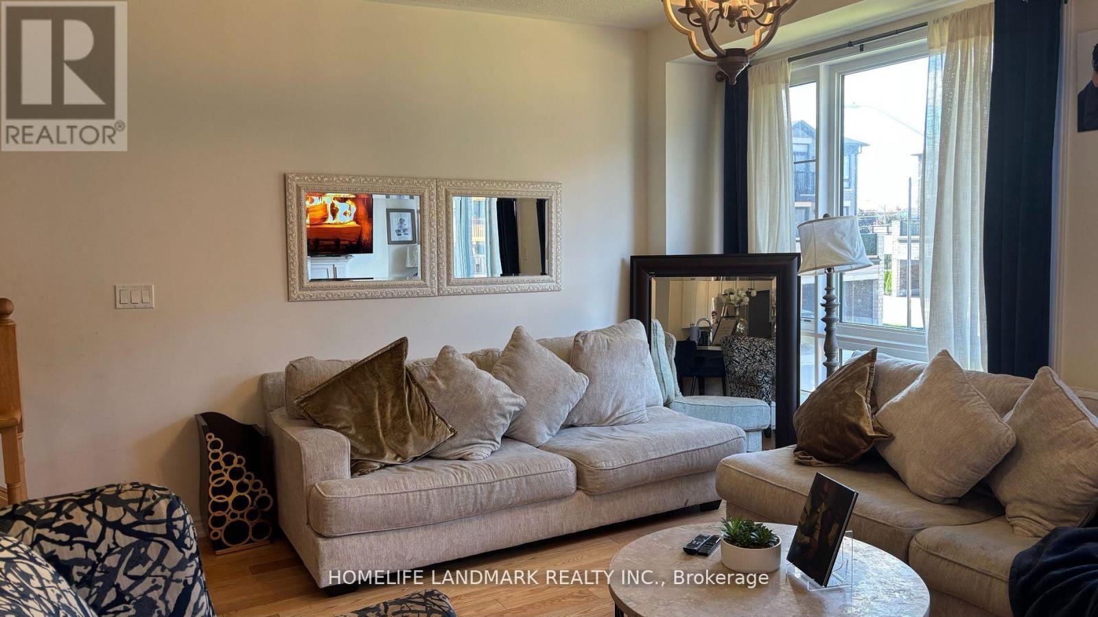 Townhouse at 42 LAKE TRAIL WAY, Whitby