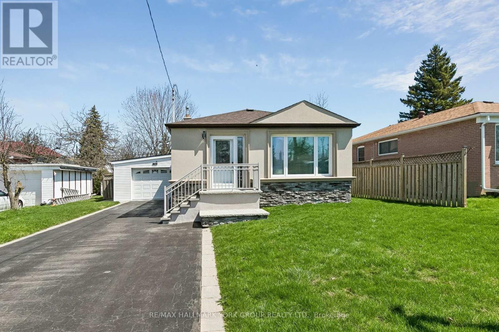 Detached at 5 LARMERE COURT, Toronto (Clairlea-Birchmount)