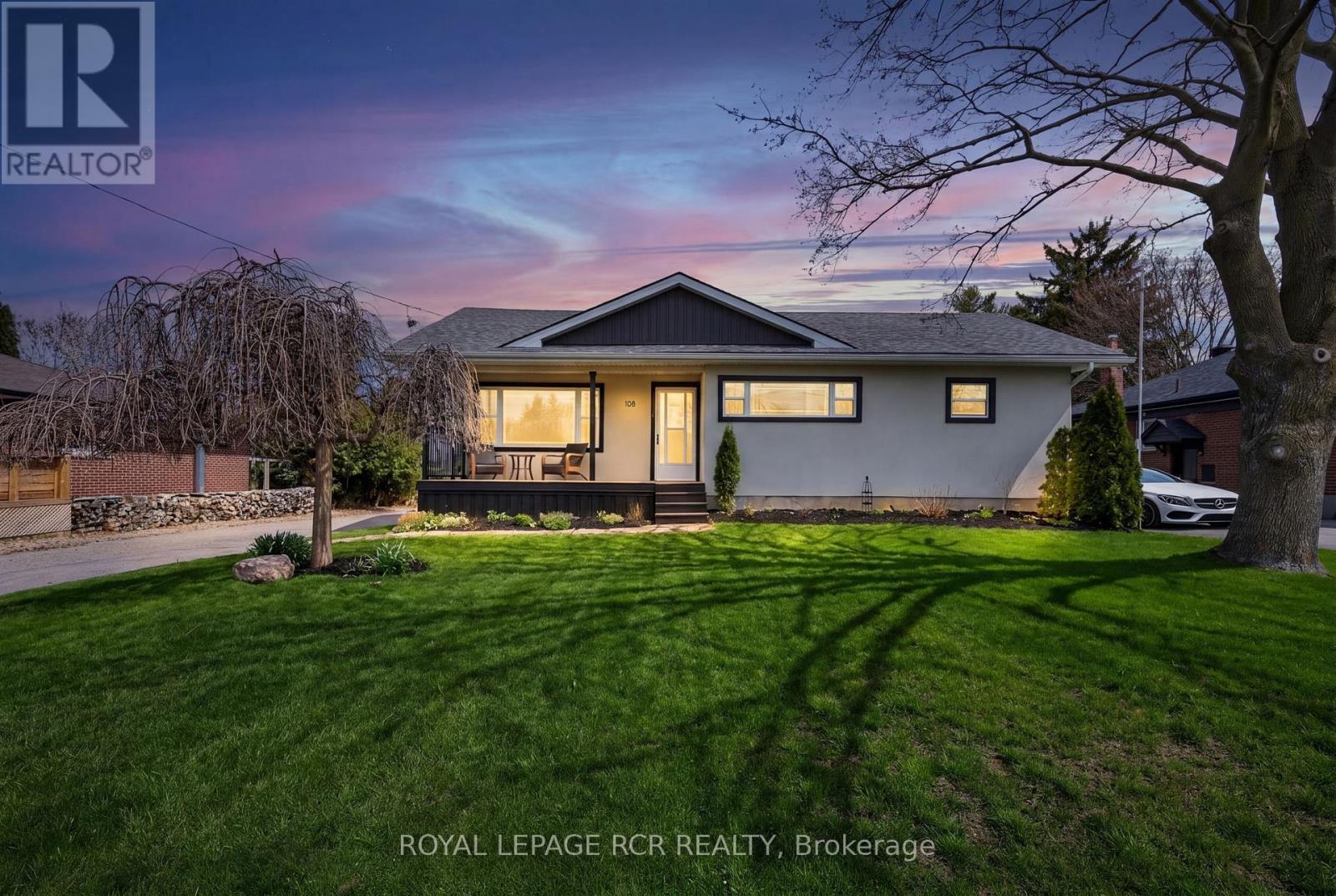 Detached at 108 ALLAN STREET, Whitby (Blue Grass Meadows)