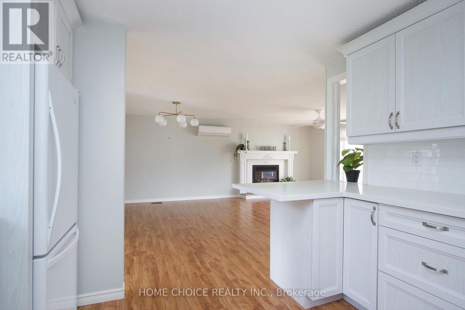 Detached at 8 LOYALIST COURT, Clarington
