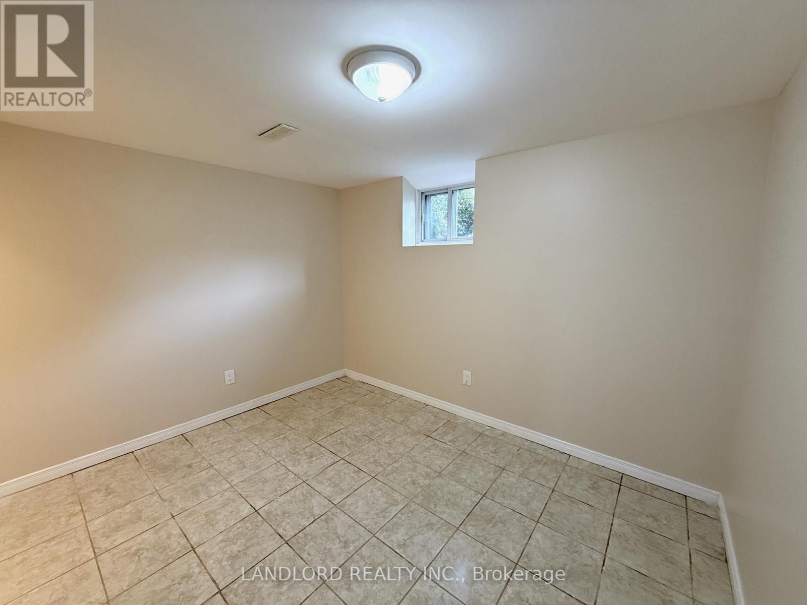 Detached at BSMT - 220 ELLINGTON DRIVE, Toronto