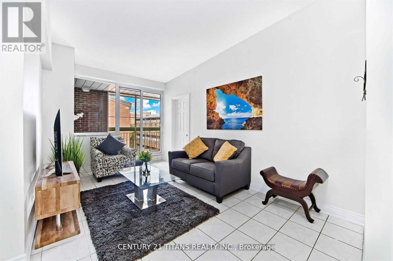 Apartment at #510 - 4064 LAWRENCE AVENUE E, Toronto (West Hill)