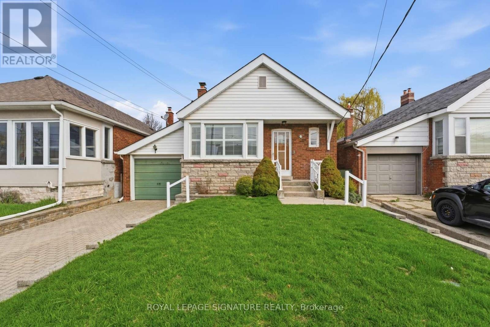Detached at 8 MEMORIAL PARK AVENUE, Toronto (Danforth Village-East York)