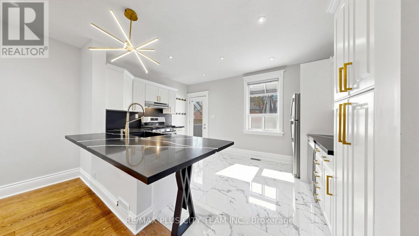 Semi-Detached/Link at 402 WOODBINE AVENUE, Toronto (The Beaches)