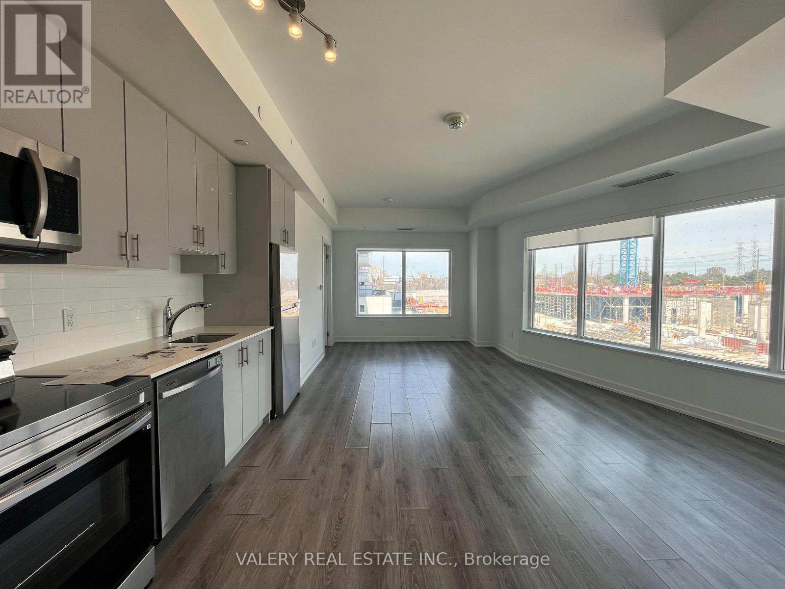 Apartment at 307 - 1480 BAYLY STREET, Pickering (Bay Ridges)