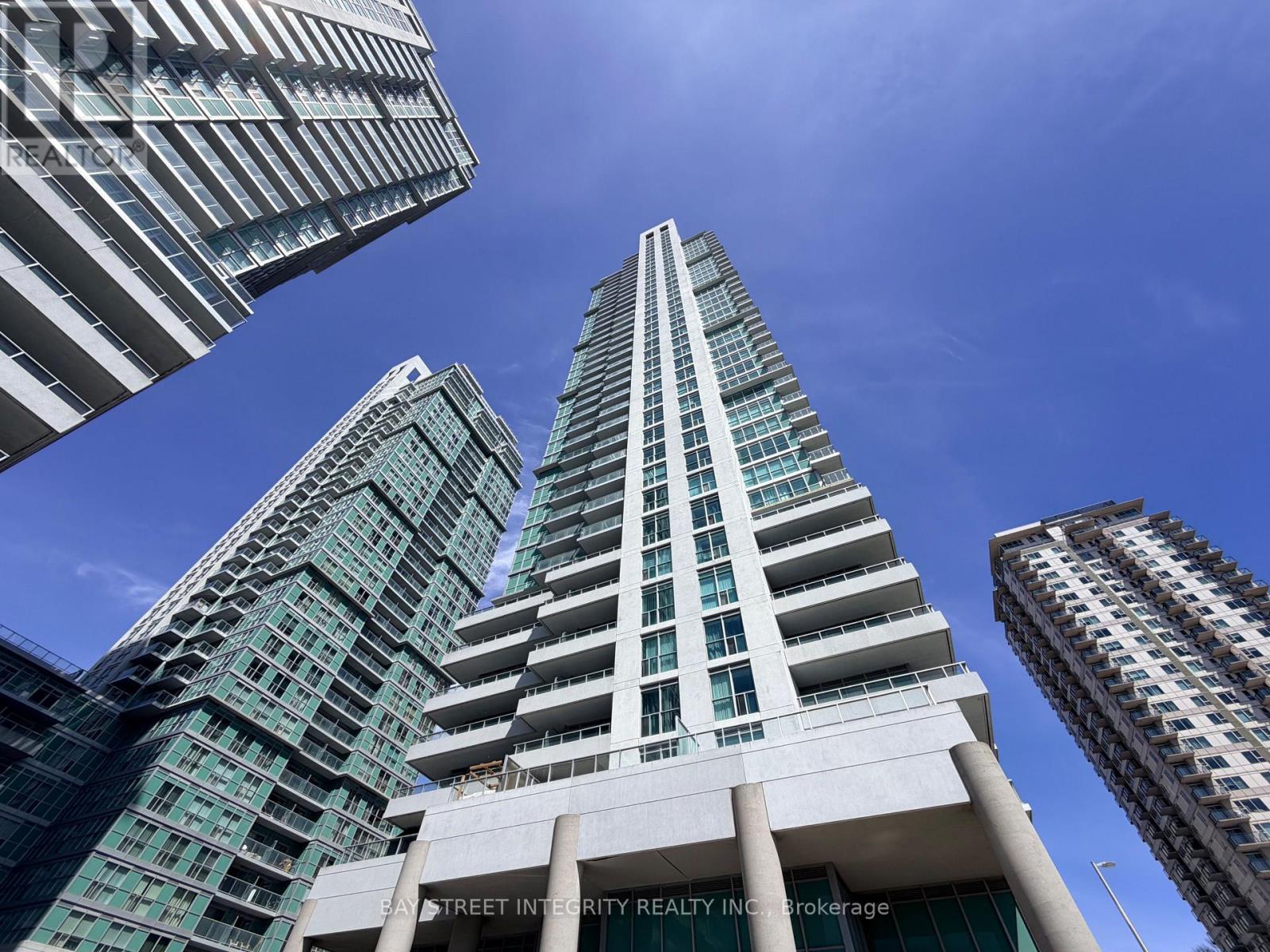 Apartment at 1605 - 50 TOWN CENTRE COURT, Toronto (Bendale)