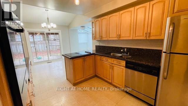Townhouse at 35 DAVIES CRESCENT, Whitby