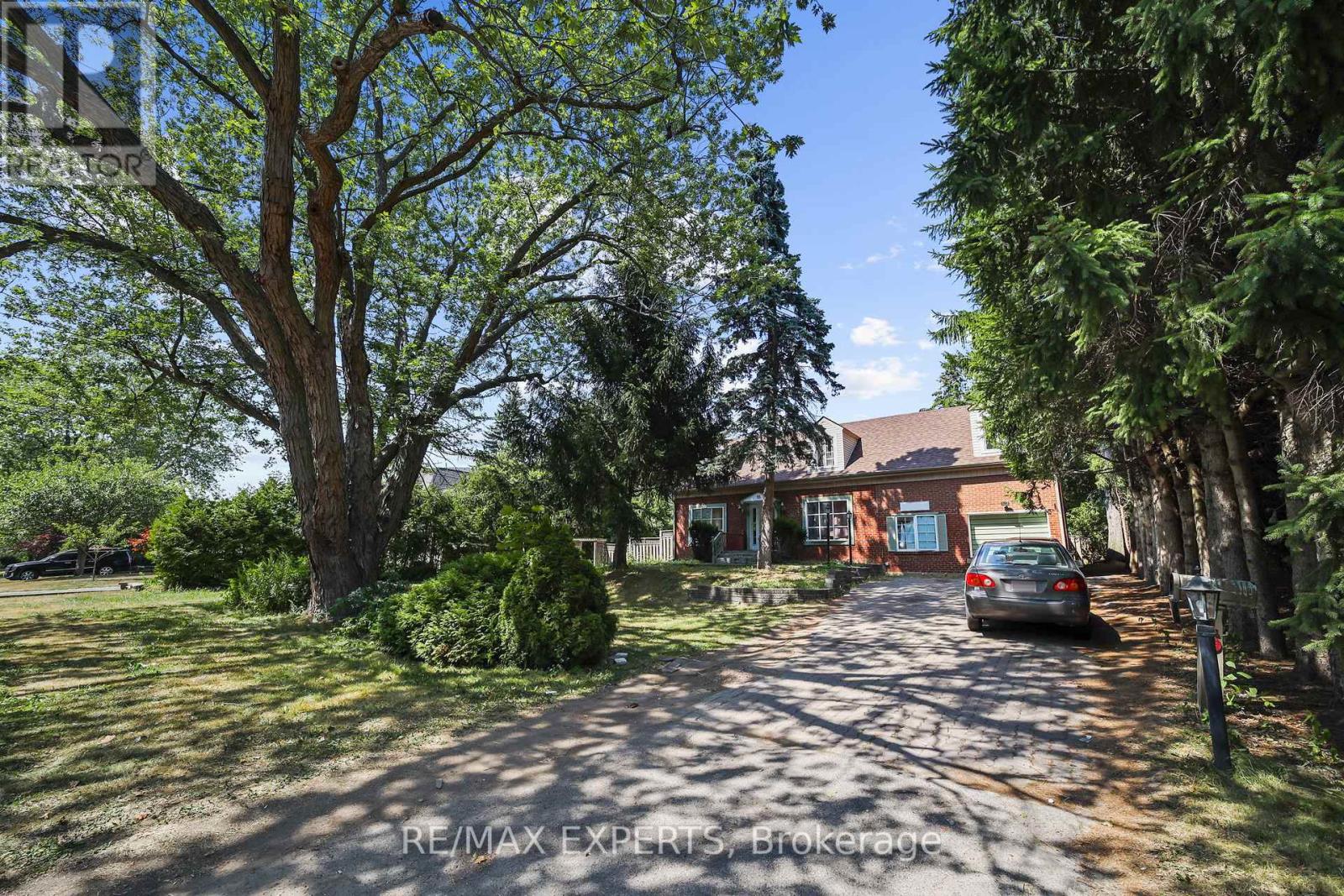 Detached at 16 BELLEHAVEN CRESCENT, Toronto (Scarborough Village)
