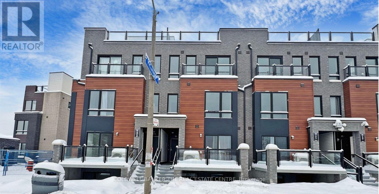 Townhouse at 32 - 165 TAPSCOTT ROAD, Toronto (Malvern)