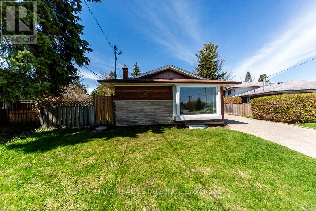 Detached at 14 AMARILLO DRIVE, Toronto (Eglinton East)