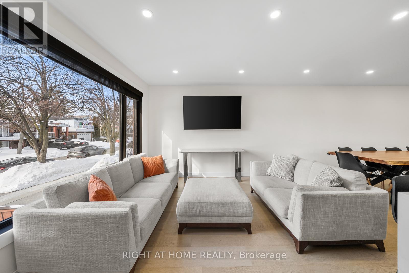 Detached at 9 THISTLEWAITE CRESCENT, Toronto (Agincourt South-Malvern West)
