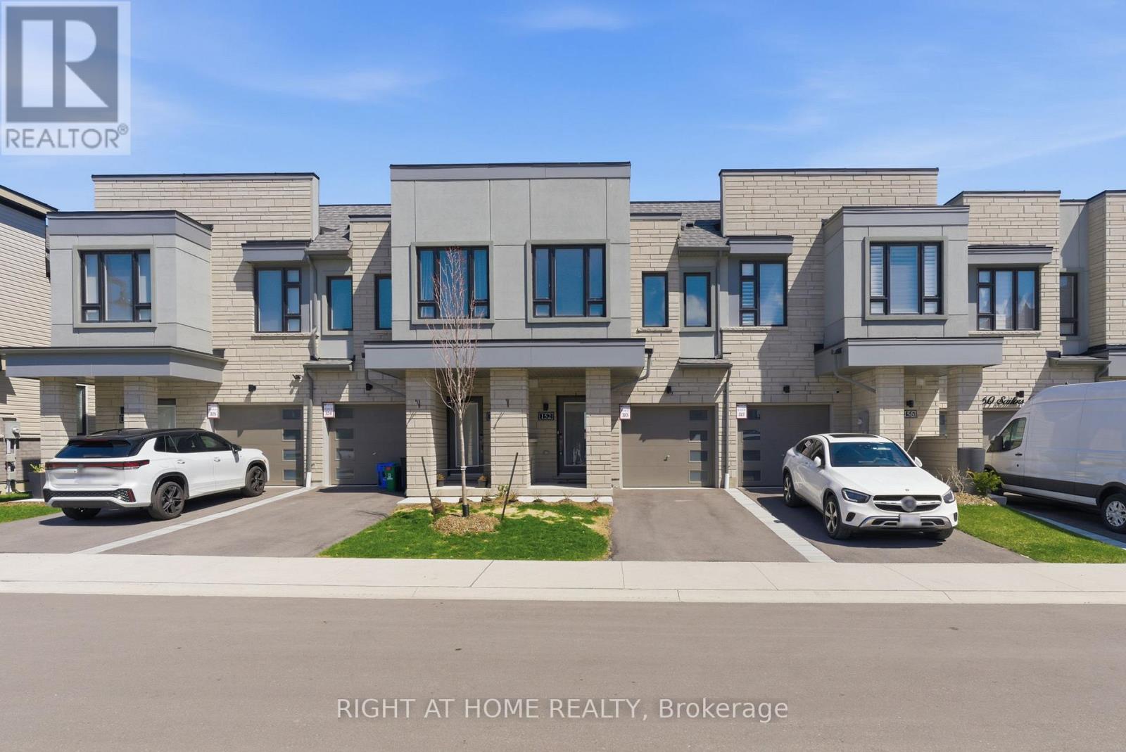Townhouse at 152 SAILORS LANDING, Clarington (Bowmanville)