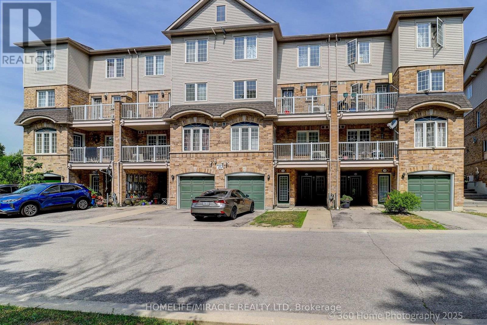 Townhouse at 35 - 42 PINERY TRAIL, Toronto (Malvern)