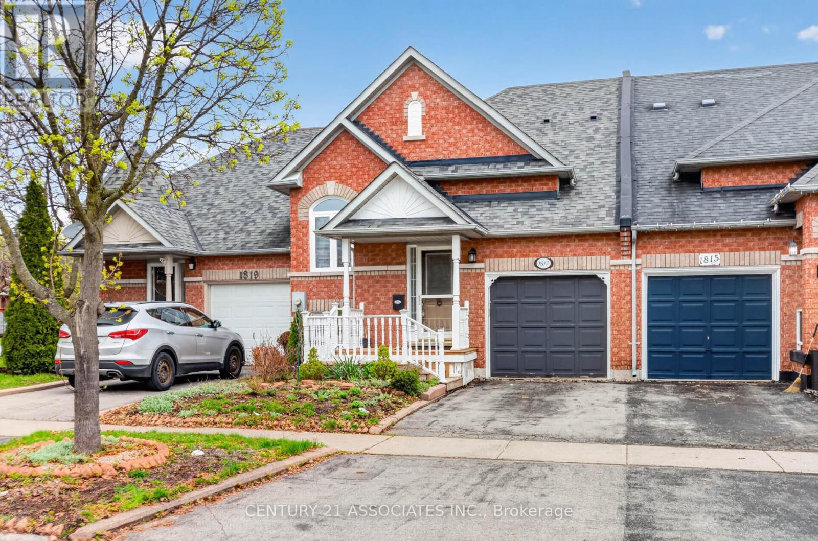 Townhouse at 1817 WOODGATE COURT, Oshawa (Samac)