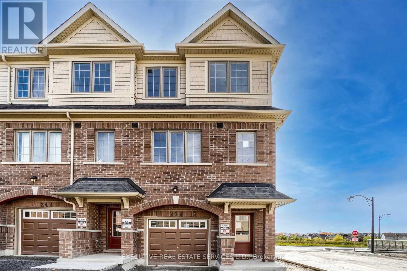 Townhouse at 245 ROYAL NORTHERN PATH, Oshawa (Windfields)