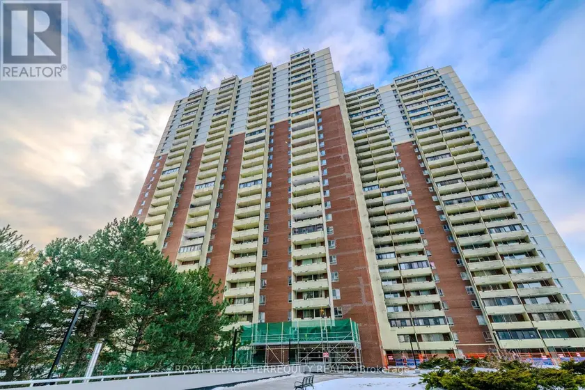 Apartment at 1703 - 1 MASSEY SQUARE, Toronto (Crescent Town)