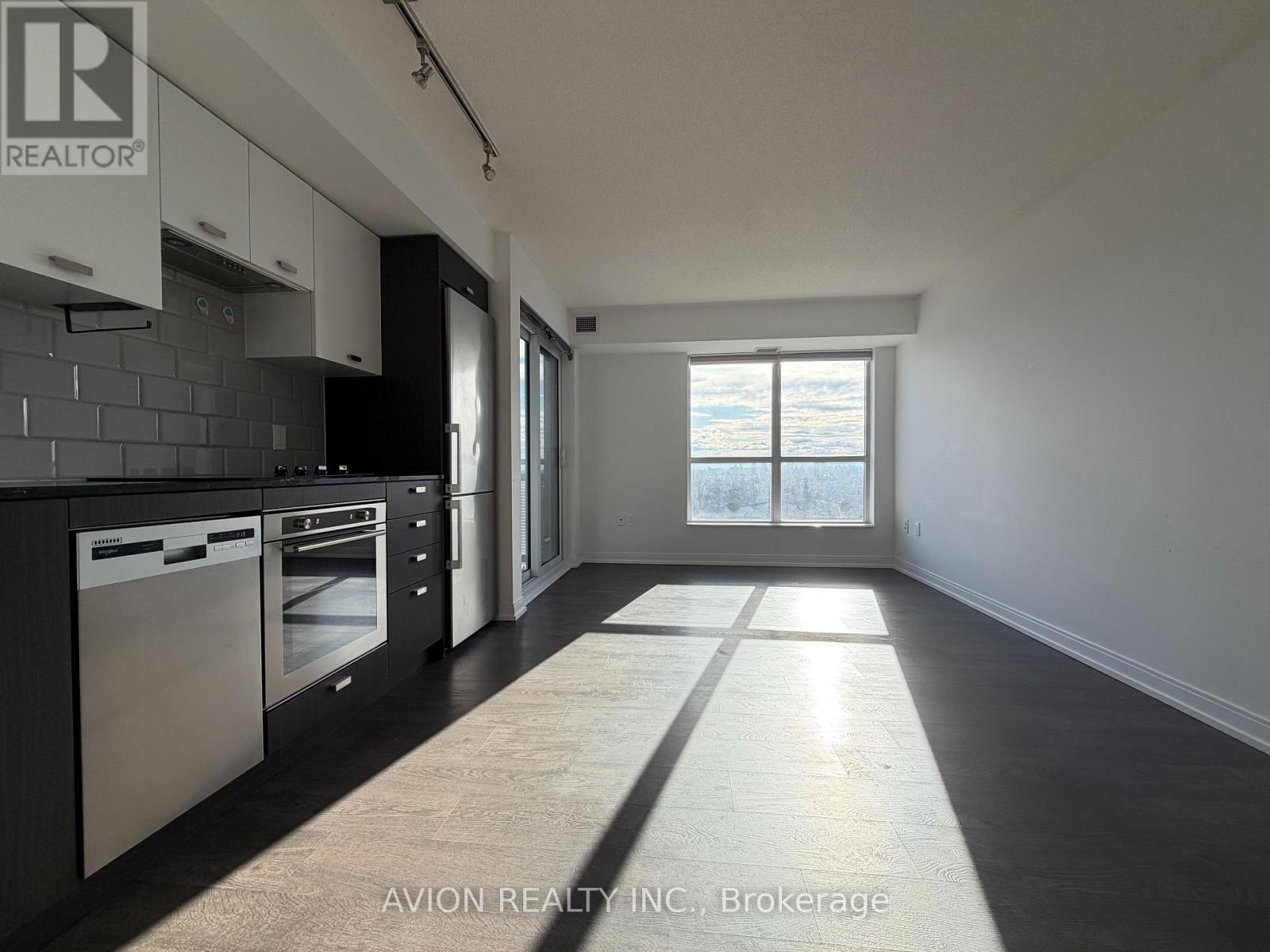 Apartment at 2722 - 275 VILLAGE GREEN SQUARE, Toronto (Agincourt South-Malvern West)