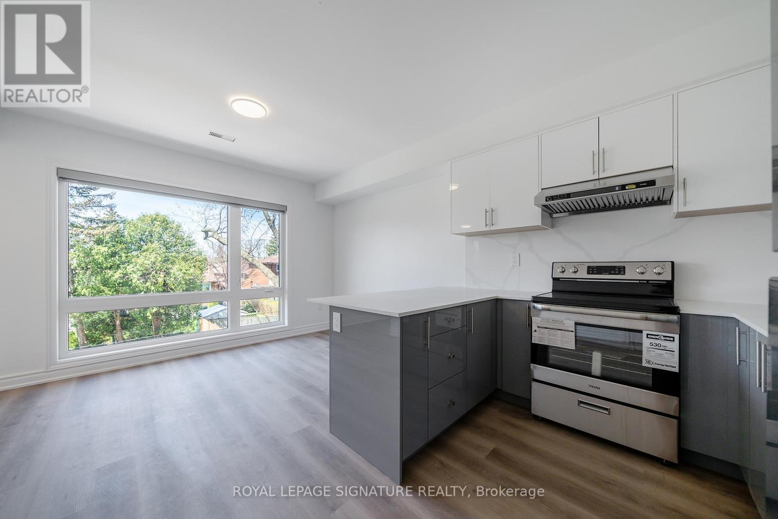Multiplex at 3 - 2052 PHARMACY AVENUE, Toronto (L'Amoreaux)
