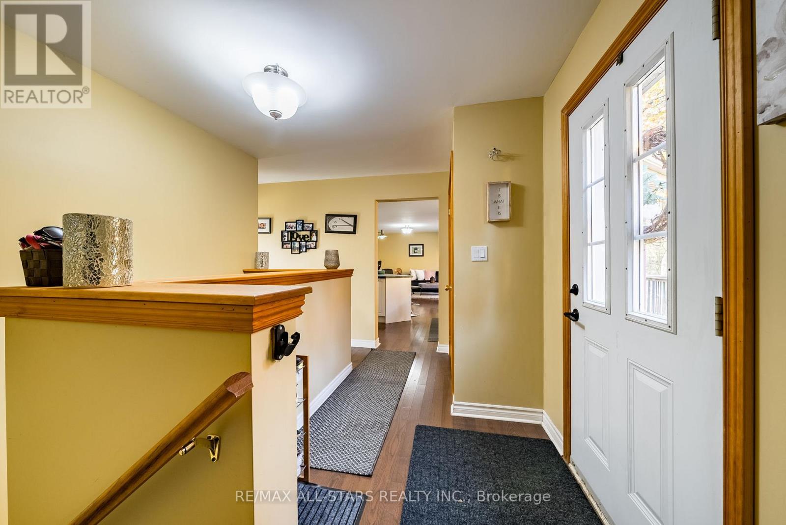 Detached at 100 SNOW RIDGE COURT, Oshawa