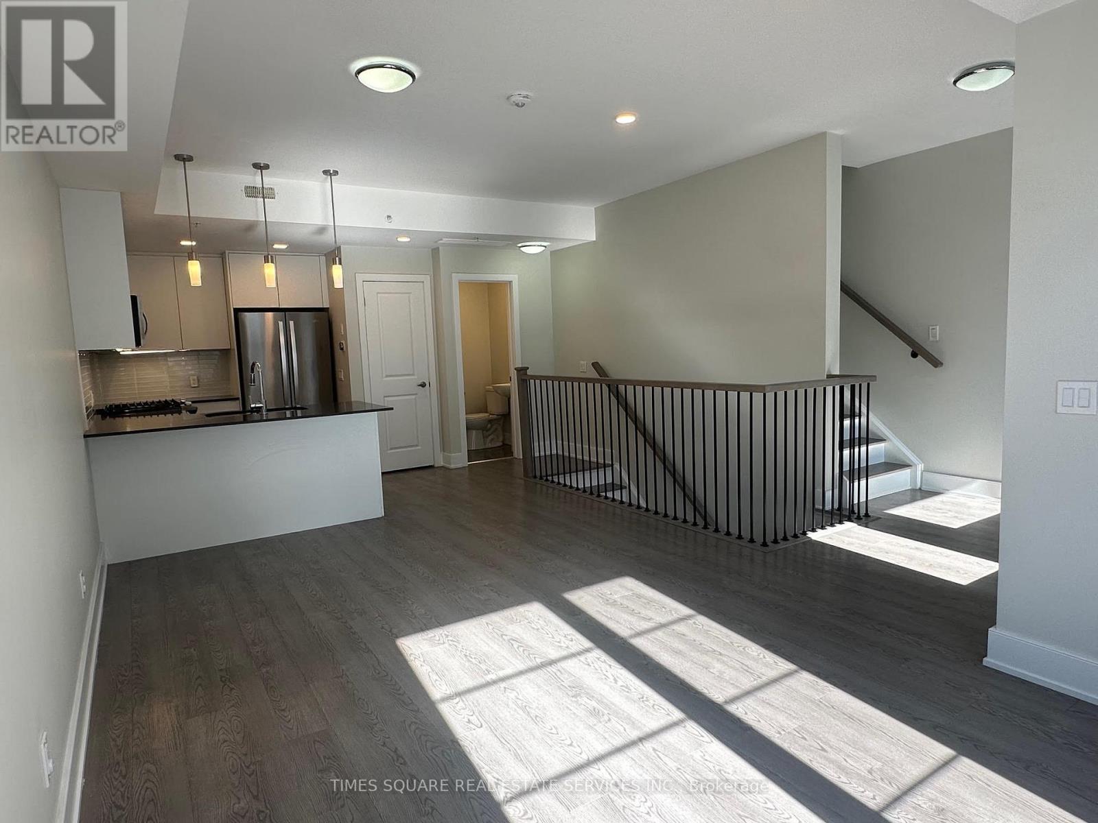 Townhouse at 11 - 1265 BIRCHMOUNT ROAD, Toronto (Dorset Park)
