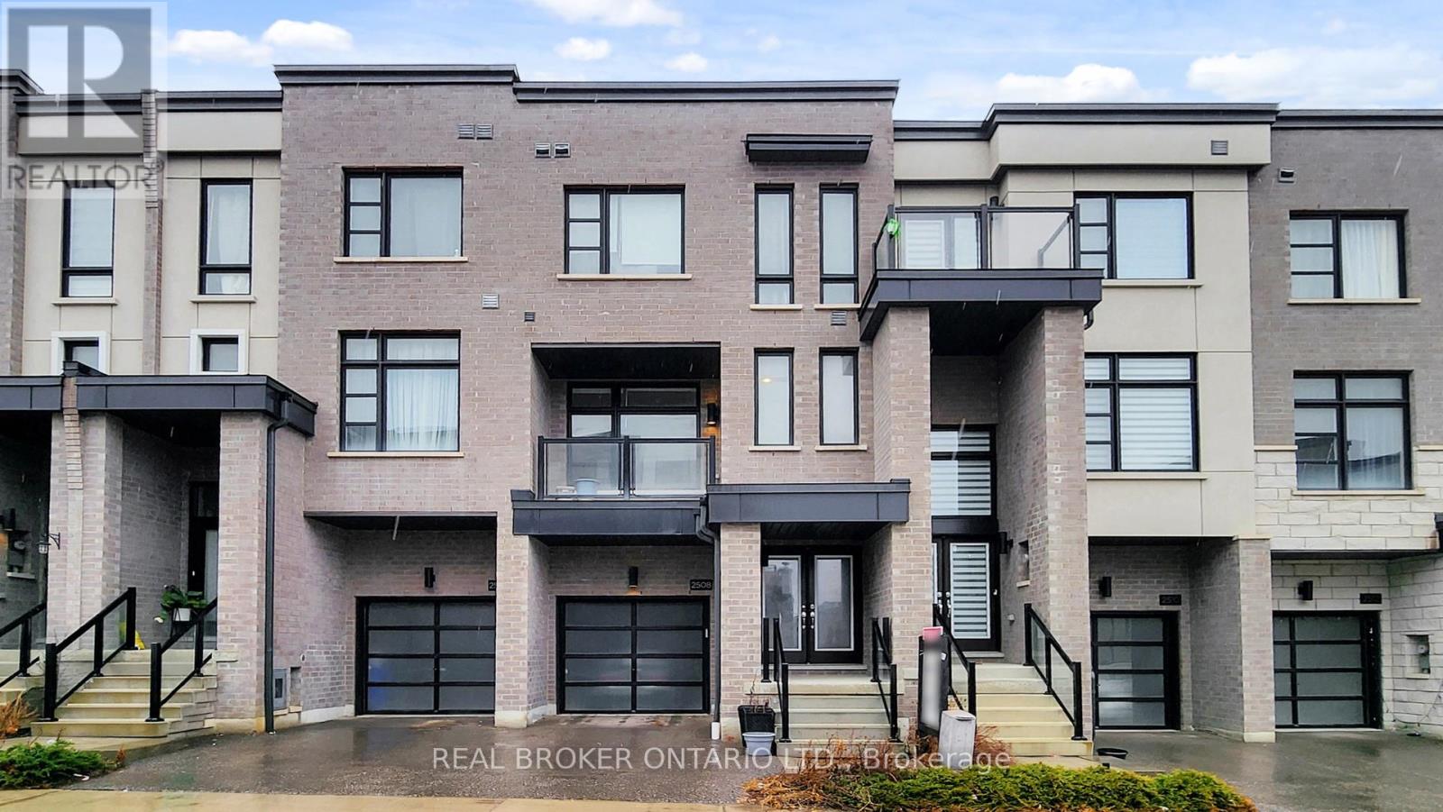 Townhouse at 2508 CASTLEGATE CROSSING, Pickering (Duffin Heights)