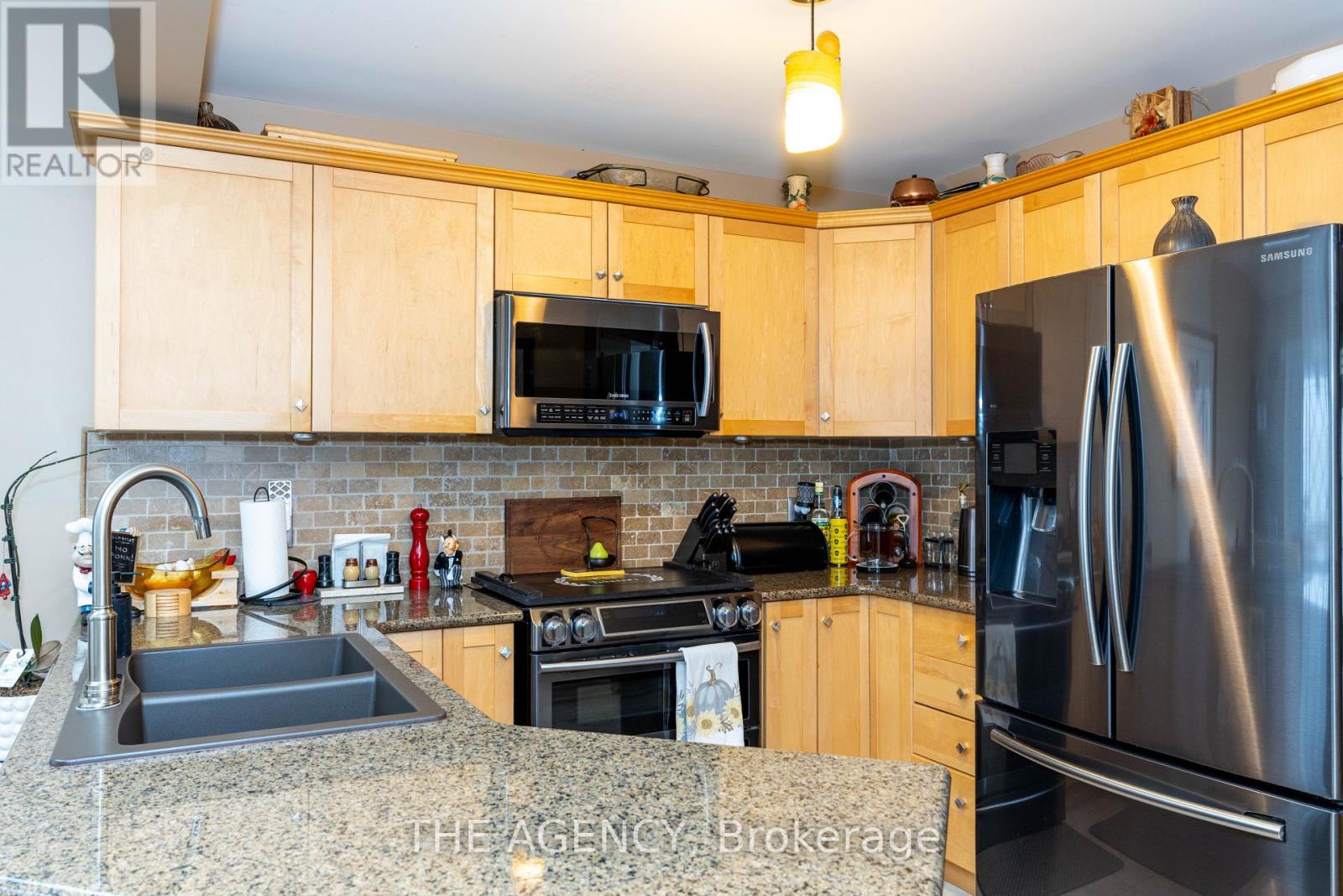 Semi-Detached/Link at 54 THAMES DRIVE, Whitby