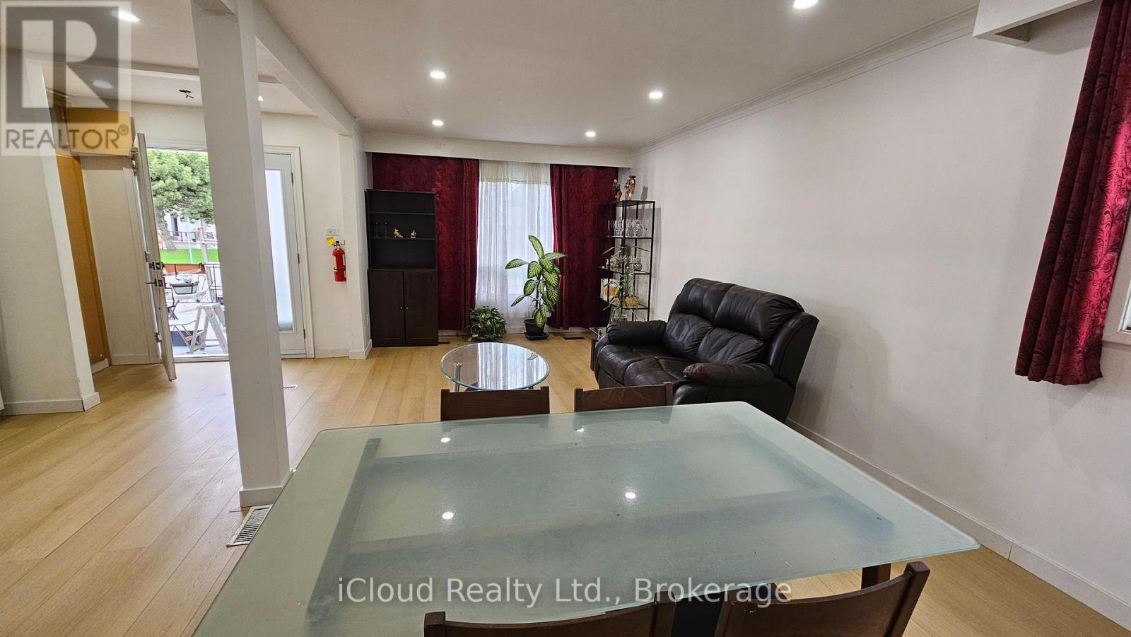 Detached at MAIN - 39 FREY CRESCENT, Toronto