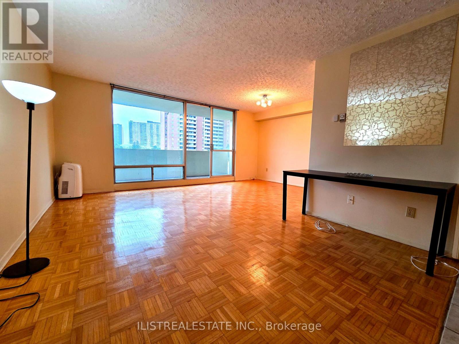 Apartment at 407 - 5 MASSEY SQUARE, Toronto (Crescent Town)