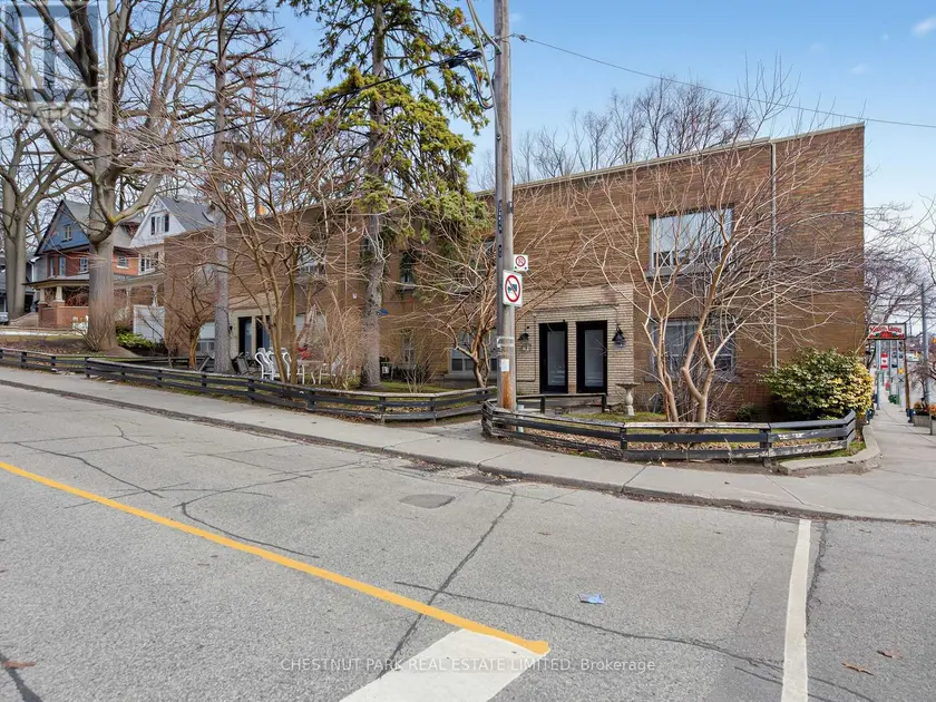 Multiplex at R - 1 KINGSWOOD ROAD, Toronto (The Beaches)