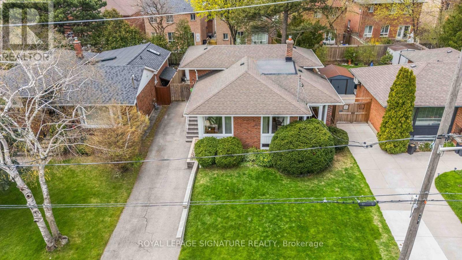 Detached at 16 SHREWSBURY SQUARE, Toronto (Tam O'Shanter-Sullivan)