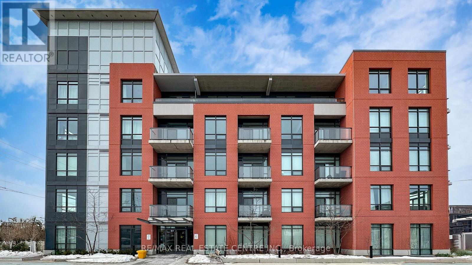 Apartment at PH12 - 1010 DUNDAS STREET E, Whitby (Pringle Creek)