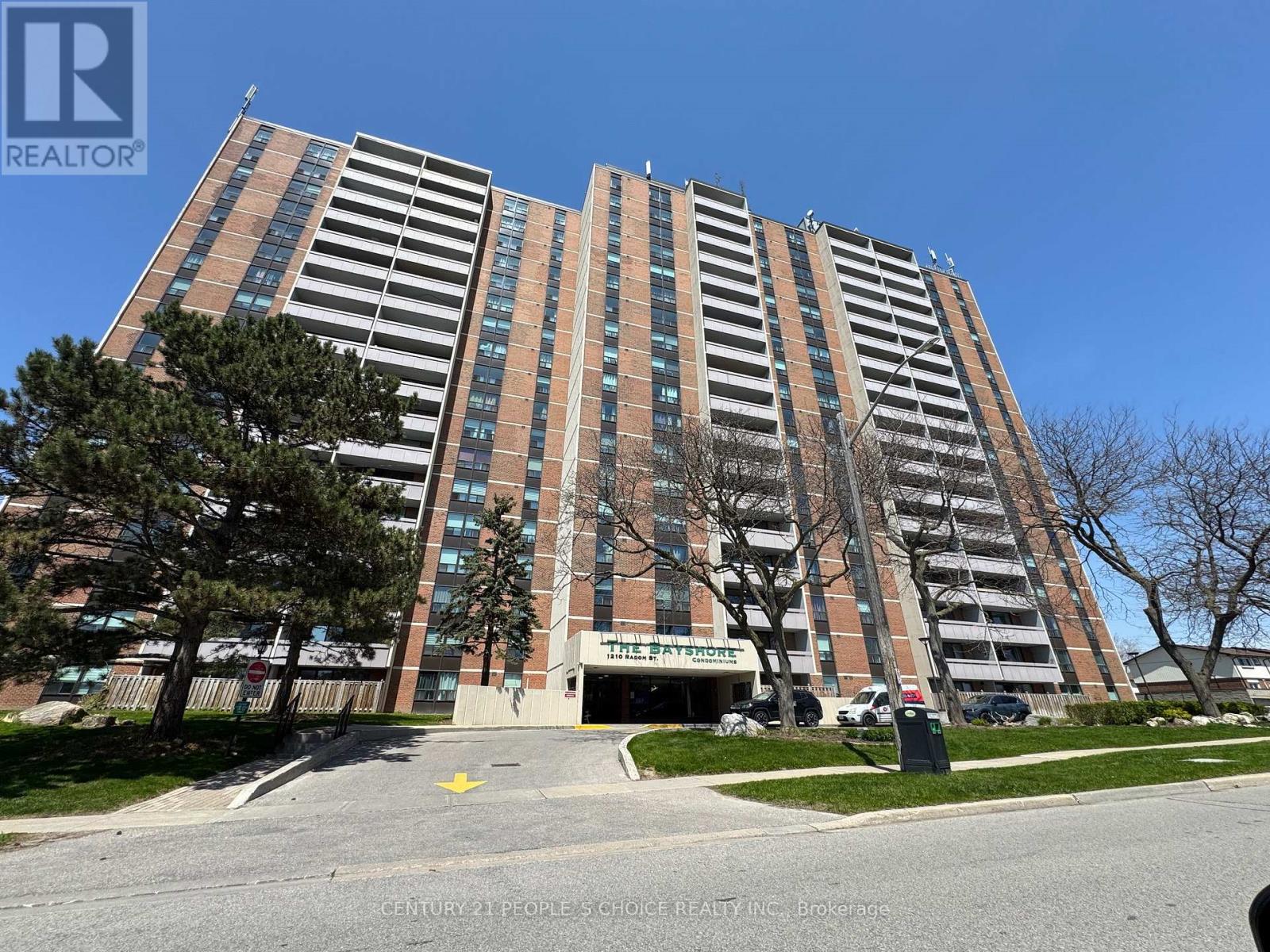 Apartment at 1602 - 1210 RADOM STREET, Pickering (Bay Ridges)