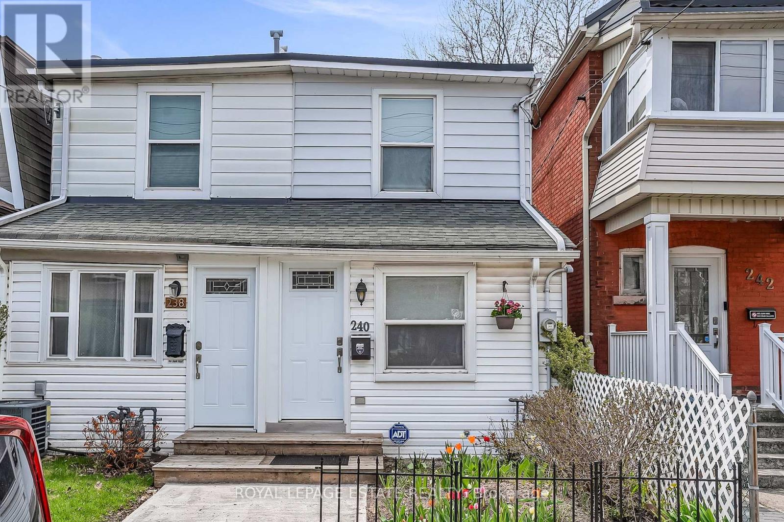 Semi-Detached/Link at 240 CEDARVALE AVENUE, Toronto (Woodbine-Lumsden)