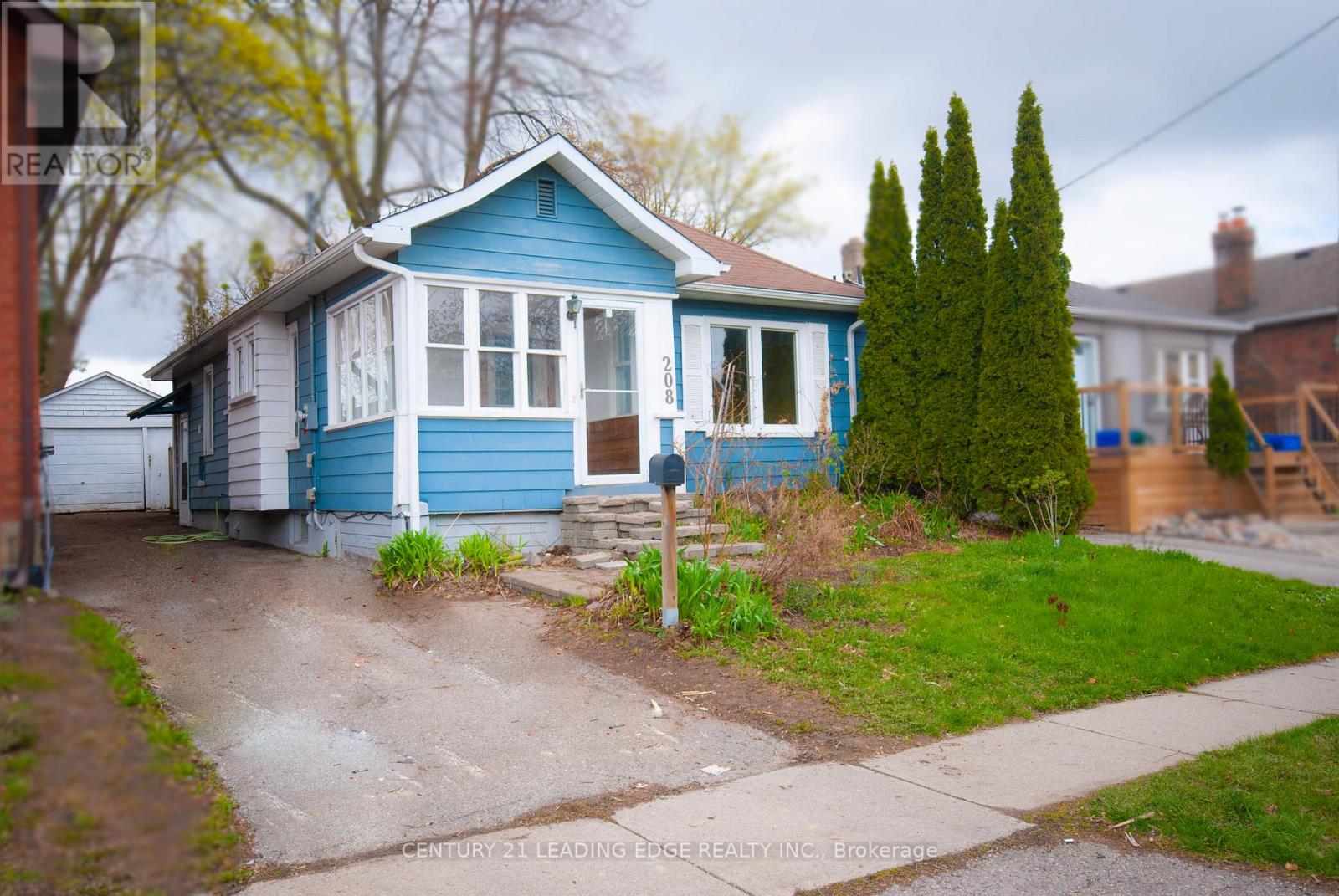 Detached at 208 OSHAWA BOULEVARD N, Oshawa (O'Neill)