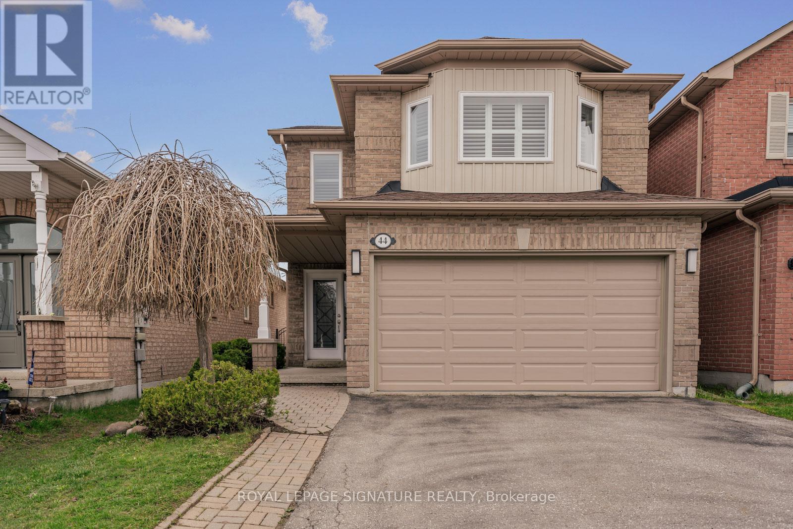 Semi-Detached/Link at 44 EASTFIELD CRESCENT, Clarington (Courtice)
