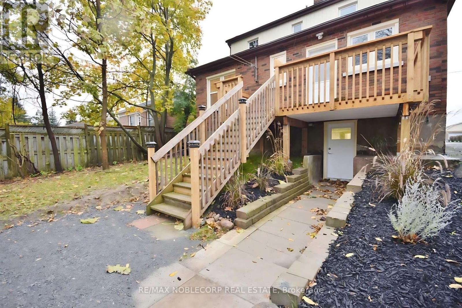 Detached at LOWER - 77 EASTLAWN STREET, Oshawa (Donevan)