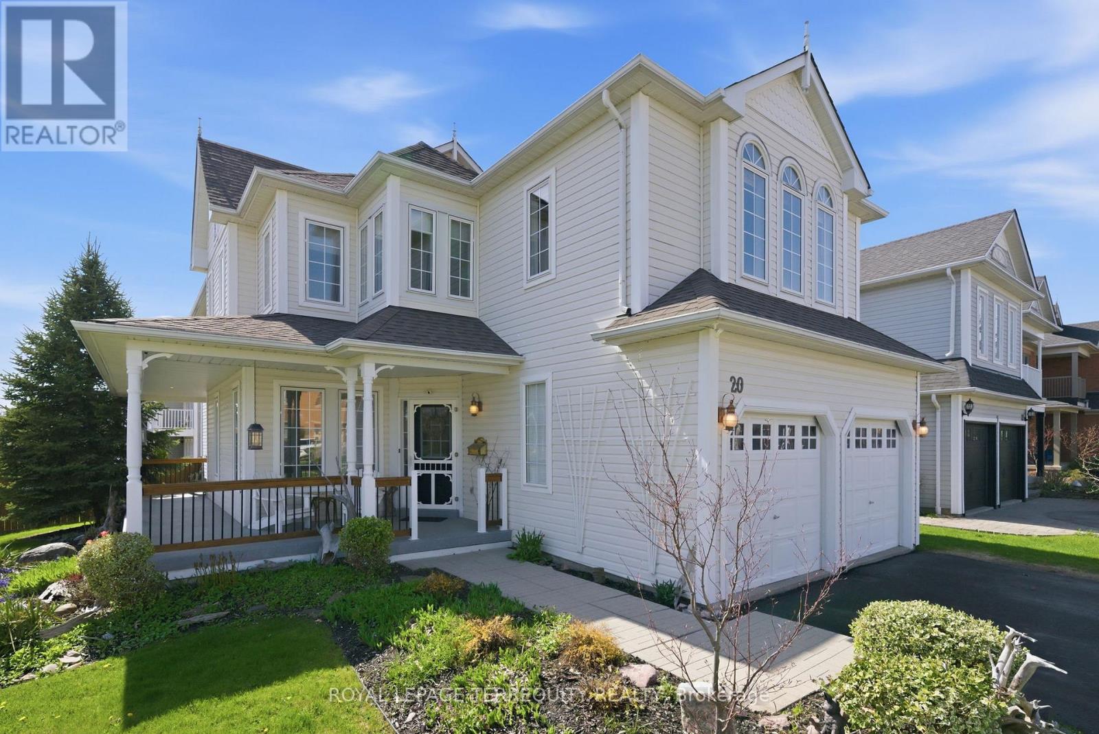 Detached at 20 SELKIRK DRIVE, Whitby (Brooklin)