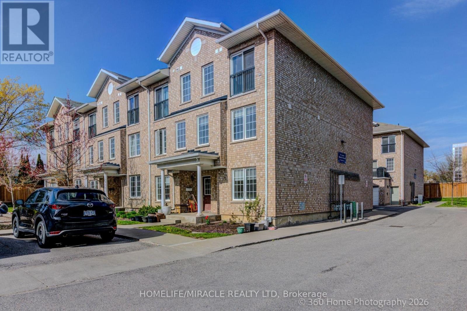 Townhouse at 48 STRANGFORD LANE, Toronto (Clairlea-Birchmount)