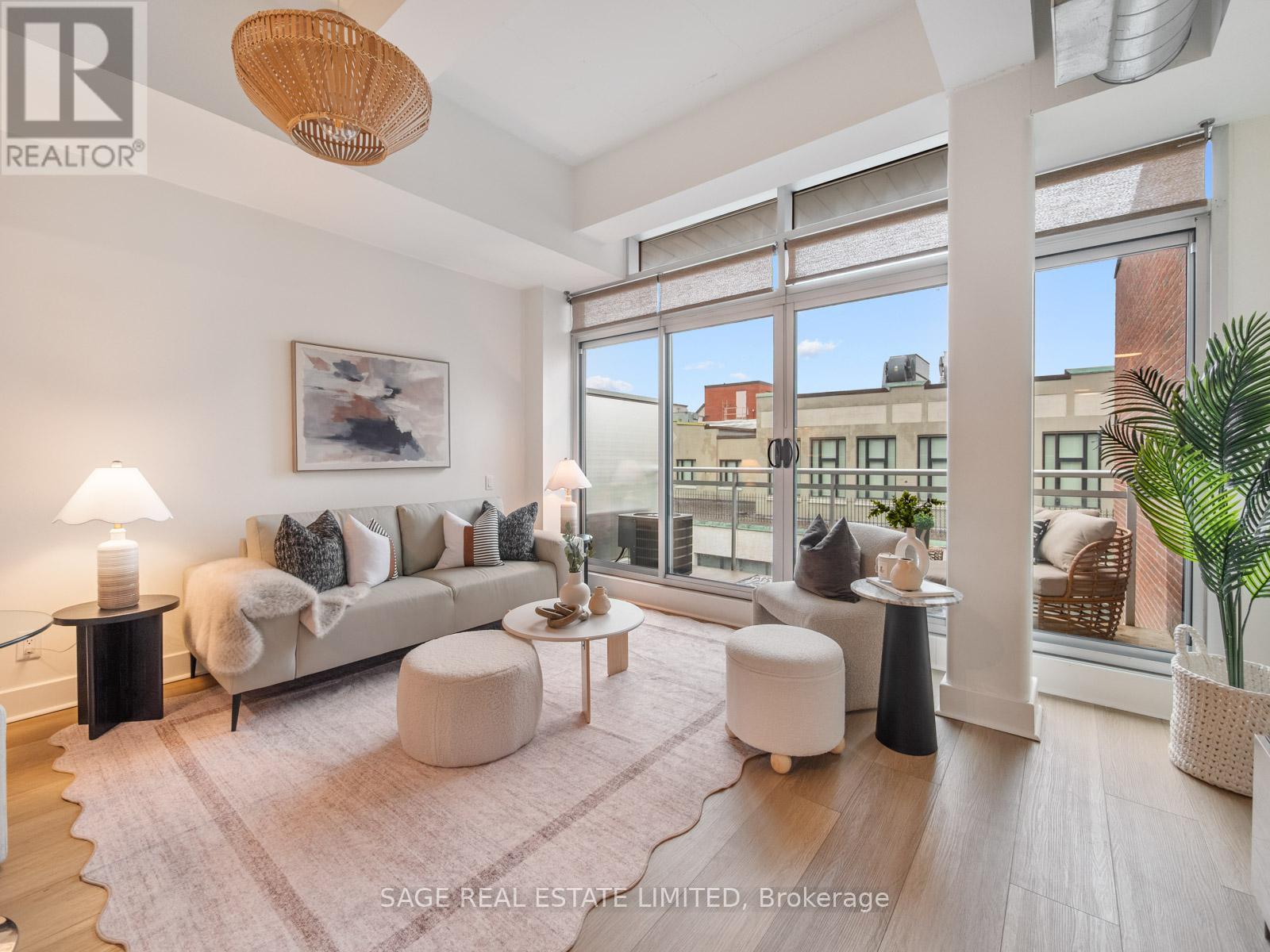 Apartment at 811 - 233 CARLAW AVENUE, Toronto (South Riverdale)